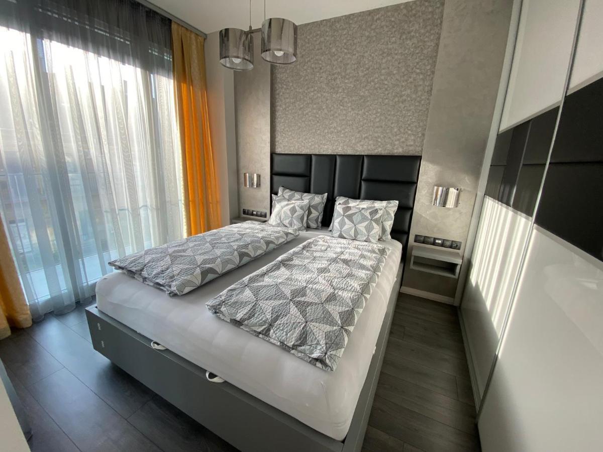 Noir Silvery Apartman Szegedin Exterior foto